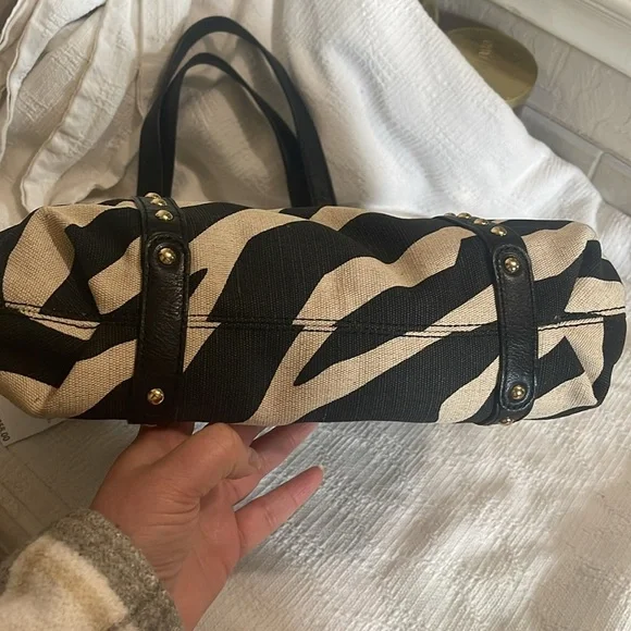 MICHAEL KORS - zebra print jet set studded tote - NWT - Picture 8 of 14